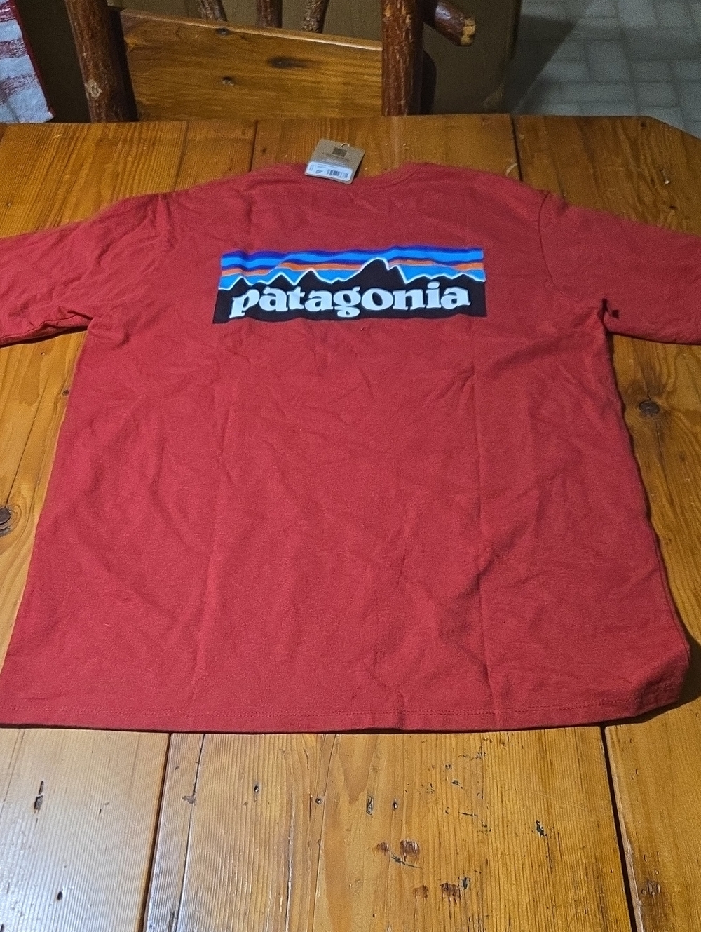 Nwt Patagonia Men’s Short-Sleeve Logo Tee — Red with Blue Accent Sz S